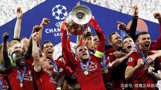 父亲：圣地亚哥从未讨论过离开的可能性，他在米兰很开心（父亲：圣地亚哥无意离队，他在米兰过得很快乐）