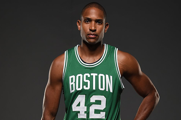 曼纳：那不勒斯让人感到不安是因为我们有孔蒂这样的冠军教练（曼纳：有冠军教头孔蒂坐镇，那不勒斯自然令对手不安）