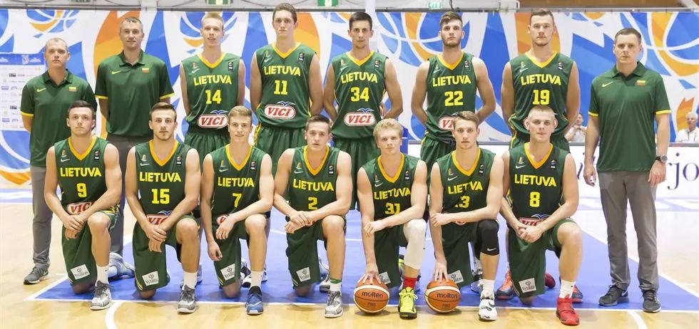 卡拉汉：新援加盟需要时间适应，现在还不是质疑斯洛特的时候（卡拉汉：新援尚需磨合期，质疑斯洛特为时过早）