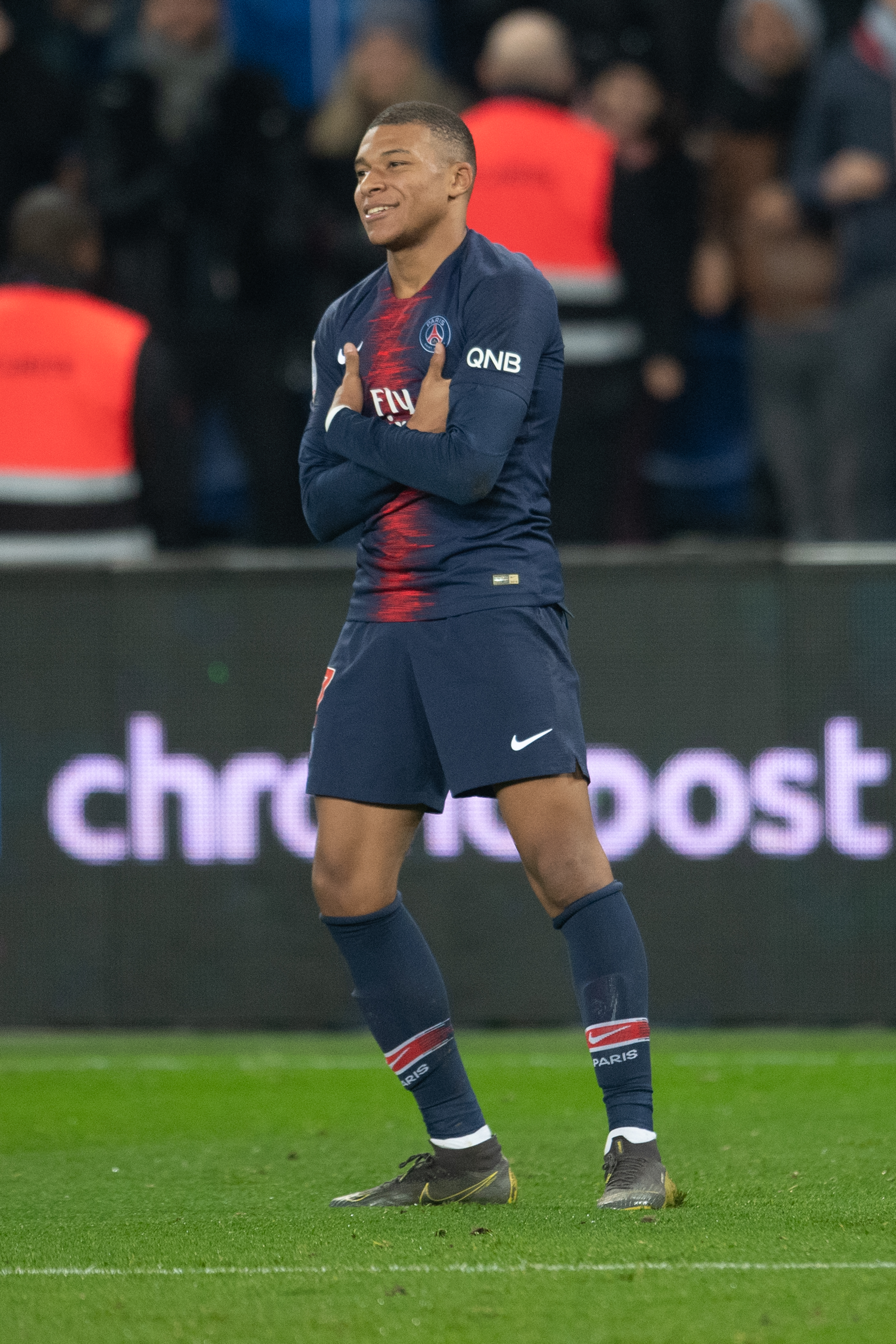 记者：兰克尔-泽在海牛出征杭州前拂袖而去，职业素养低（记者：海牛赴杭前兰克尔-泽突然离队，职业素养遭质疑）