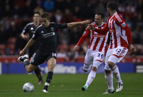 足球意甲豪门迎来10连胜，状态如日中天（足球意甲豪门豪取十连胜，气势如虹）