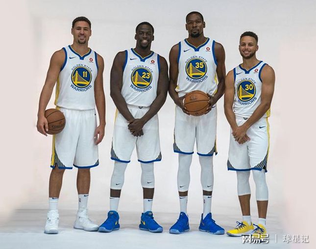 若日尼奥代表弗拉门戈赢下南美解放者杯，生涯再添重要冠军（若日尼奥随弗拉门戈夺解放者杯，职业生涯再添重磅荣誉）