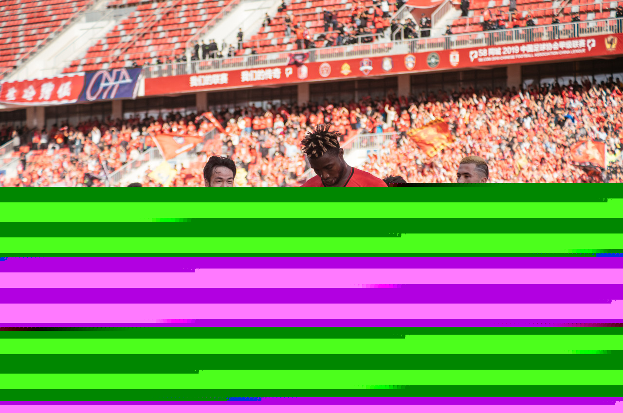 新任纽约市长是阿森纳球迷，采访中热情提及斯奎拉奇和沙马赫（纽约新市长自称阿森纳球迷，受访时热情谈起斯奎拉奇与沙马赫）