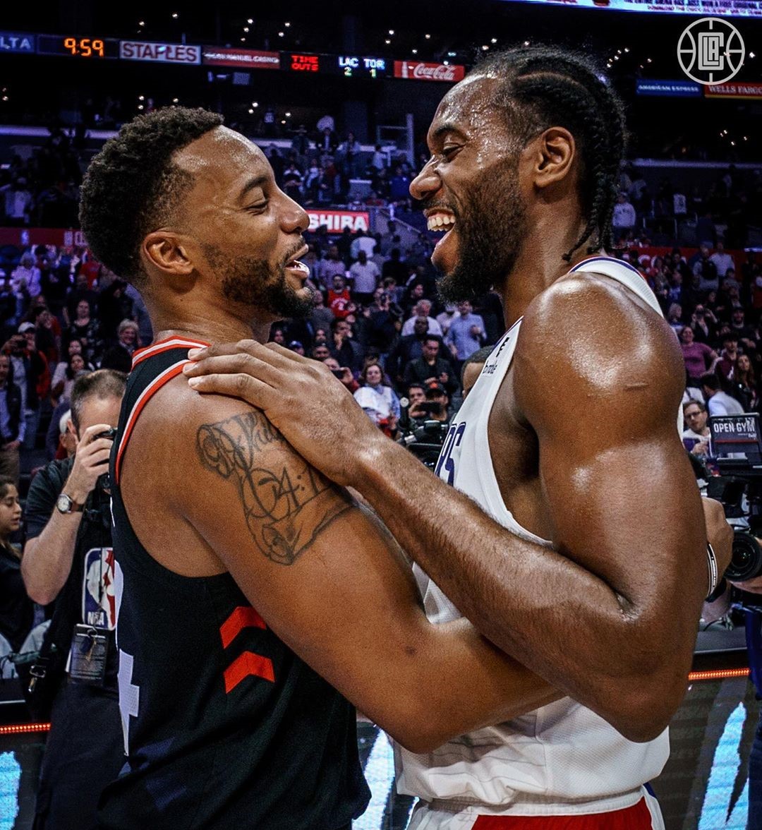 围绕着莱万与凯恩的转会传闻大家觉得拜仁会同意吗？（莱万与凯恩转会传闻四起，拜仁会同意放行吗？）