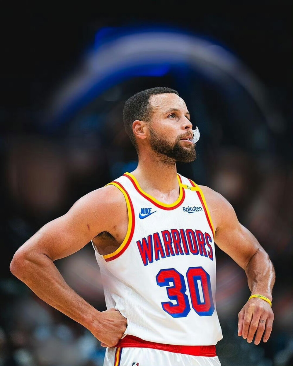 曼联与西汉姆联之战，梅诺再次坐足90分钟冷板凳。（曼联战西汉姆，梅诺再度全场未登场）