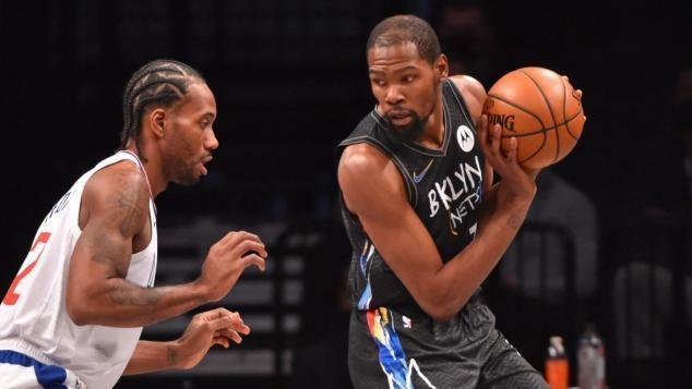 又伤了，对阵柏林联合时帕夫洛维奇的左大腿出现伤病（帕夫洛维奇在对阵柏林联合时左大腿再受伤）