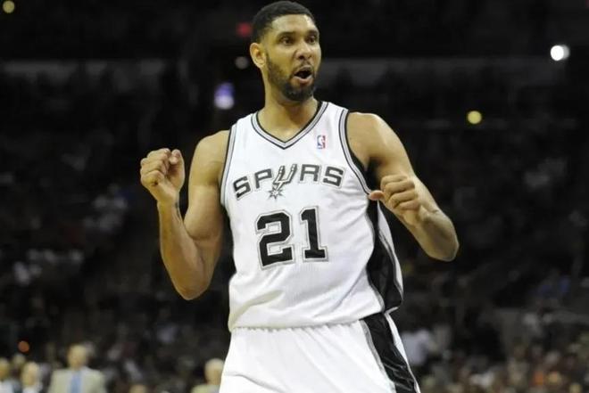 篮球勇士年轻球员表现亮眼（勇士队年轻球员大放异彩）