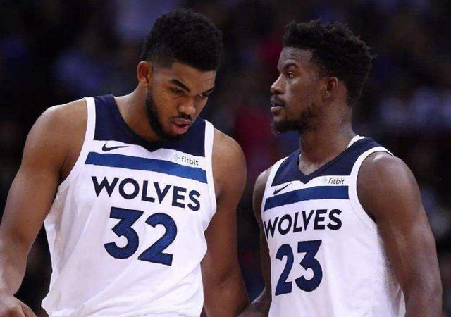 萨拉赫骂街利物浦，曼联传奇鲁尼表示，他和穆帅的处理方式更好（萨拉赫怒斥利物浦，曼联名宿鲁尼称他与穆里尼奥的处置更胜一筹）