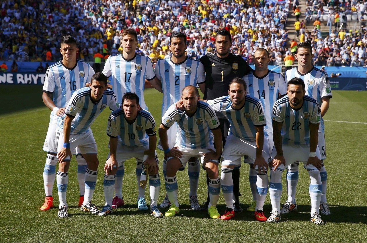 张琳芃：中超夺冠已成为过去，全力以赴打好明天的亚冠比赛（张琳芃：中超冠军已翻篇，明天亚冠全力冲击）