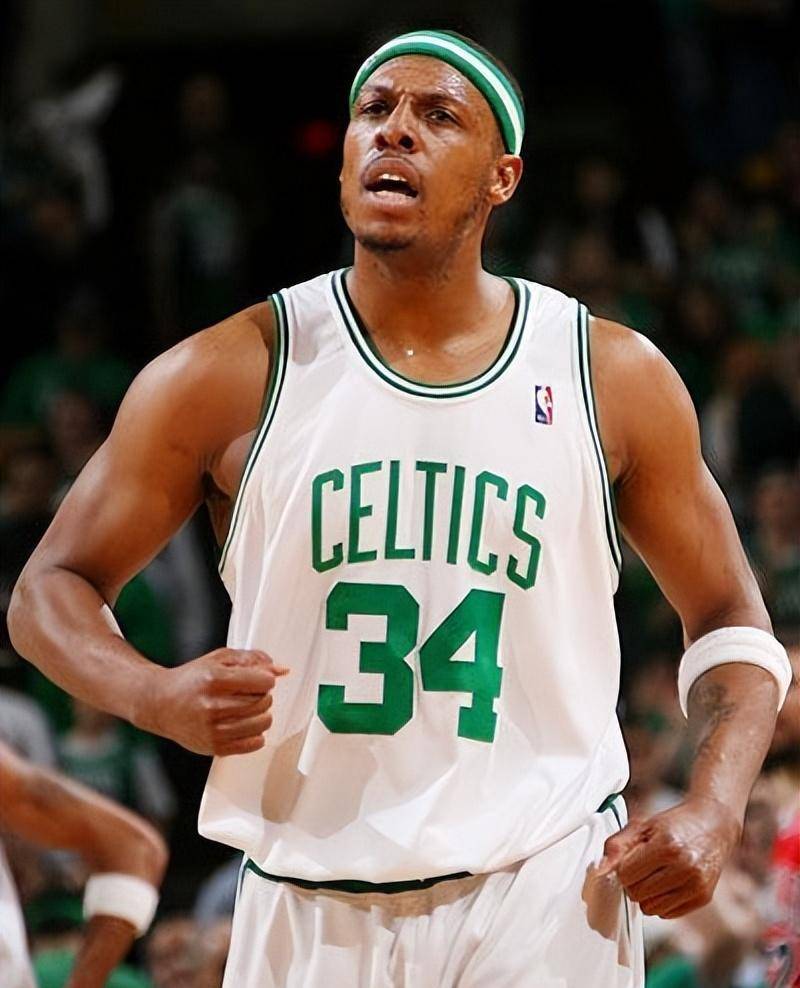 记者：孔蒂和那不勒斯的关系依然紧张，后者已经接触莫塔（记者称孔蒂与那不勒斯关系仍紧张，球队已接洽莫塔）