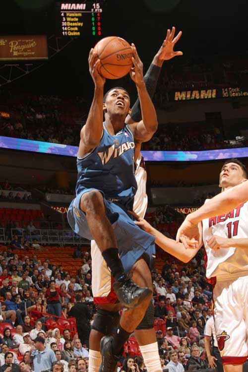 梅西：我从来都不在意进球助攻数据；希望能参加下届世界杯（梅西：从不看重进球助攻数据 盼出战下一届世界杯）